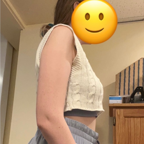 White knitted cropped cardigan sweater - Picture 4 of 4